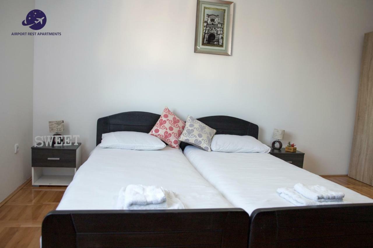 Airport Rest Apartments Белград Екстериор снимка