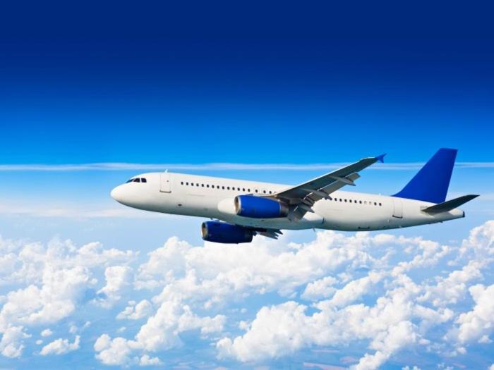 Airport Rest Apartments Белград Екстериор снимка